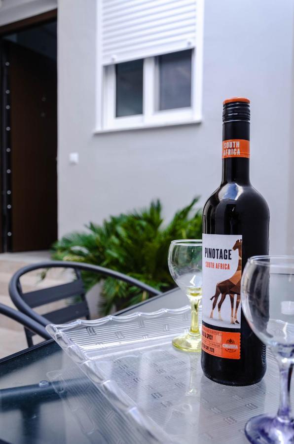 Renovated 2Bd House Close To Pireus Port Eksteriør bilde